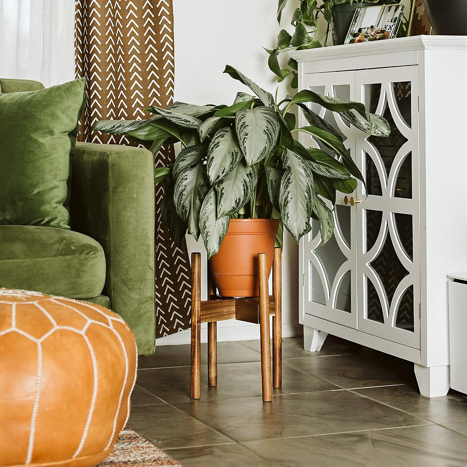 Acacia Hardwood Adjustable Plant Stand Indoor, Planter Stand Pot, Mid Century Modern Planter Holder for Indoor Plants, Outdoor Pedestal fits 8 9 10 11 12 Inches Pots, Wooden Pedestal Only